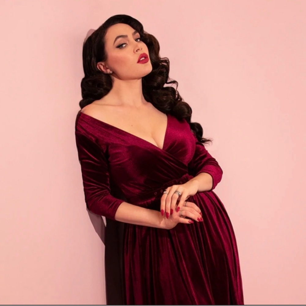 NWT Vixen by Micheline Pitt Allure Swing Dress in Burgundy Velvet